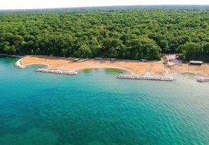 The Rosewood Beach’s renovation included three separate coves for nature, swimming and recreational use. It also expanded the beach with 65,000 cubic yards of sand. (Photo provided by Park District of Highland Park)