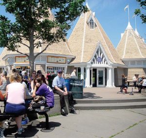 The Bread and Pickle Restaurant is one of the restaurants that has taken over park concessions for Minneapolis’ parks department. Its location is at Lake Harriet Park in Minneapolis, Minn. (Photo provided)