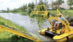 No2: Clean it. Then clear it. Weedoo’s Portable Conveyor System makes aquatic debris removal fast and easy. Perfect for shorelines, shallow waters, docks and floating barges.